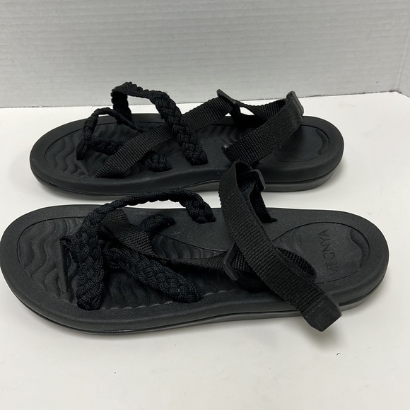 Megnya Women’s Sandals - Picture 2 of 6